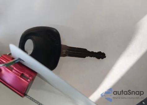 2011 Hyundai Elantra Gls (Ulsan Plant) z USA, uszkodzony, nr VIN KMHDH4AE6BU111803